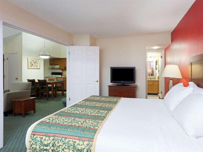 Hawthorn Suites By Wyndham Dearborn/Detroit Eksteriør billede